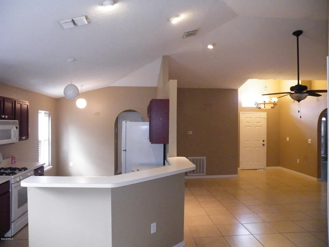 Photo of 3957 Four Lakes Drive