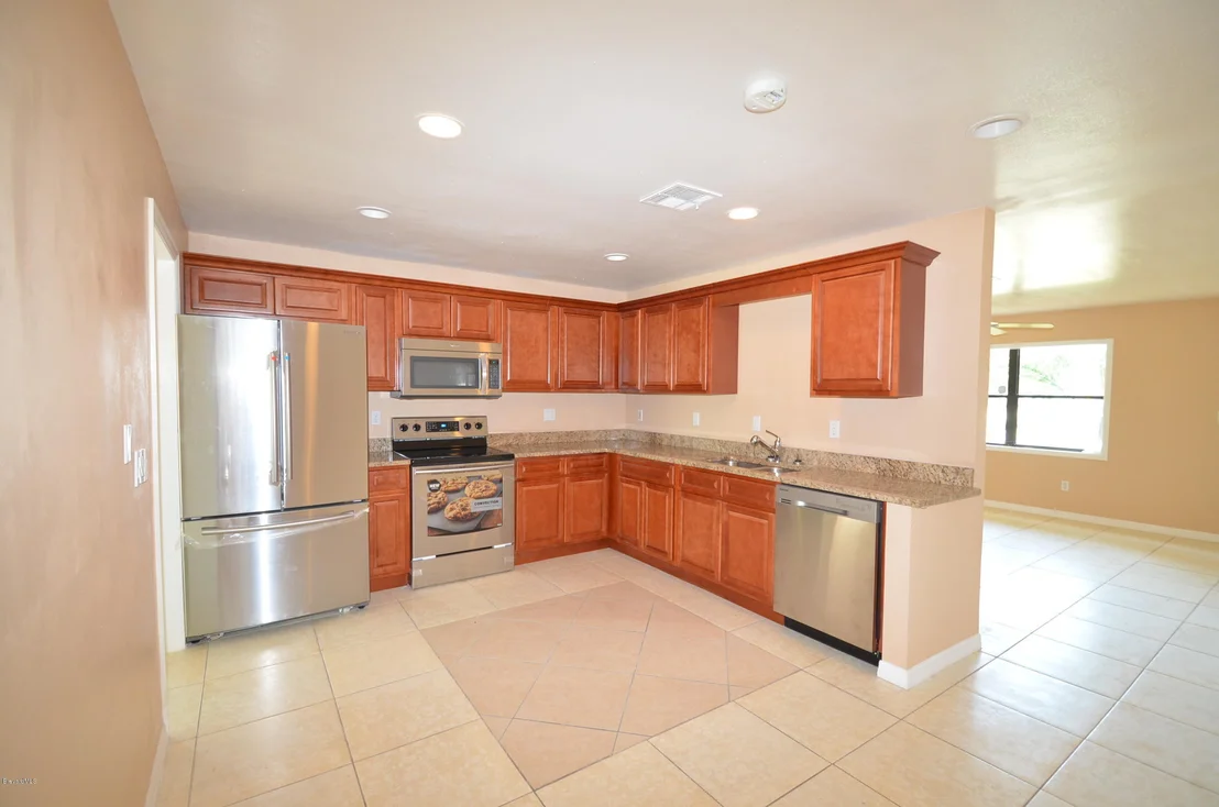 Photo of 2512 Post Road