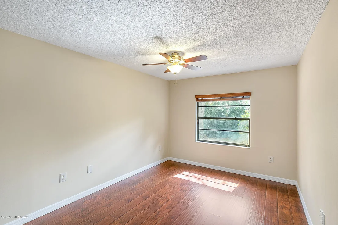 Photo of 481 Mosswood Boulevard