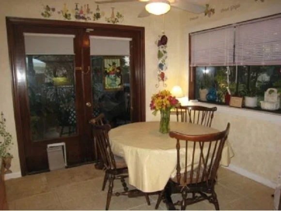 Photo of 861 Preston