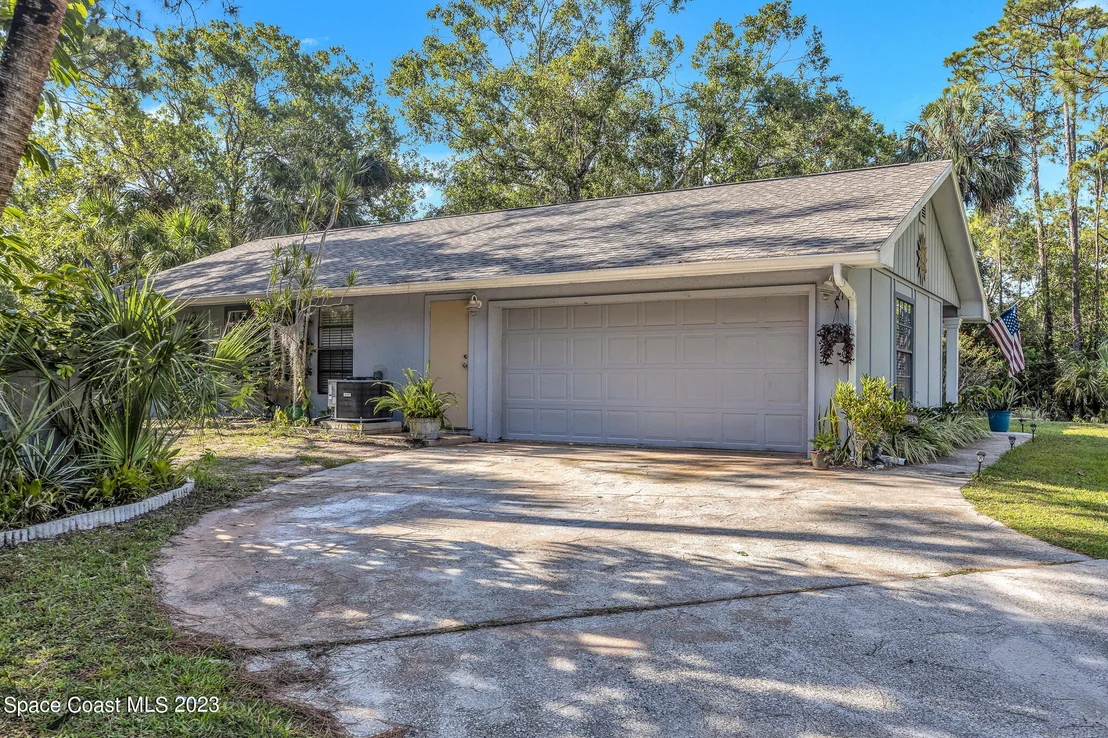 Photo of 2365 Homestead Lane