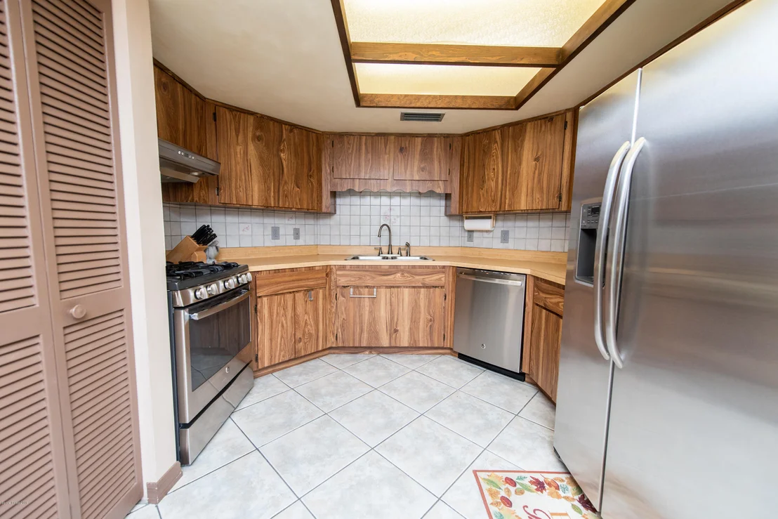 Photo of 1870 Oakwood Trail
