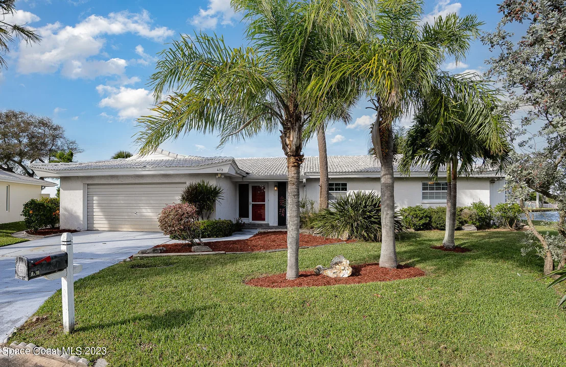 Photo of 472 Carmine Drive