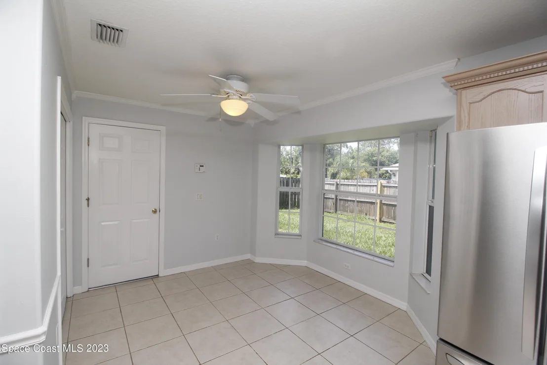 Photo of 3831 Jupiter Boulevard SE