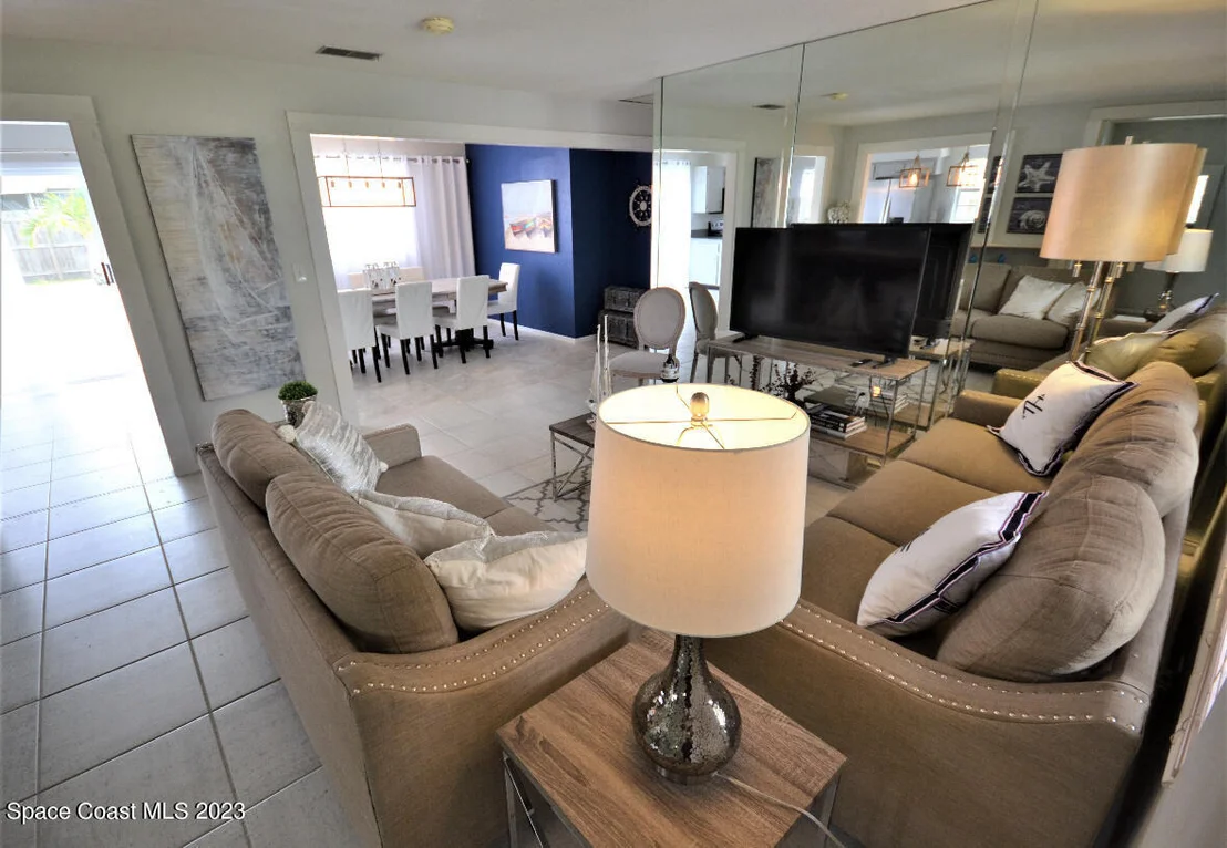 Photo of 2785 Locksley Road