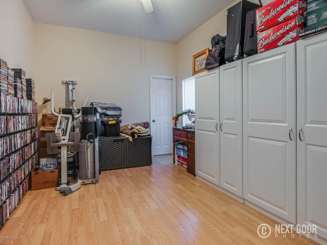Photo of 867 Villa Drive