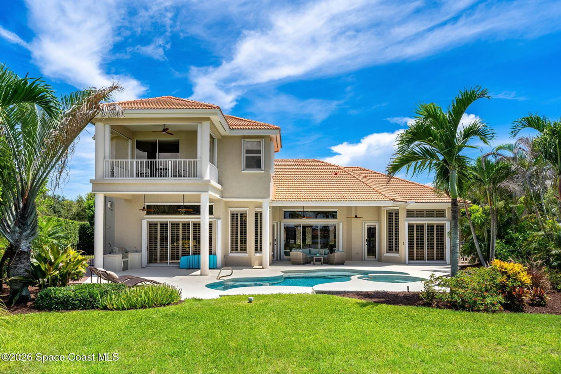 Photo of 242 Flanders Drive