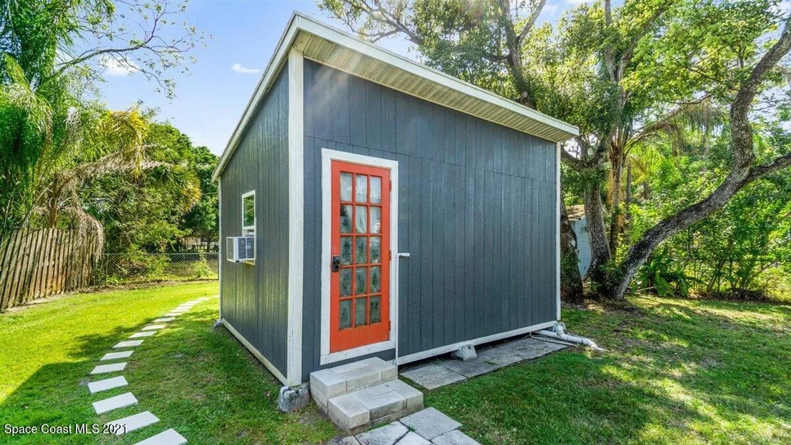 Photo of 7535 Sheridan Road