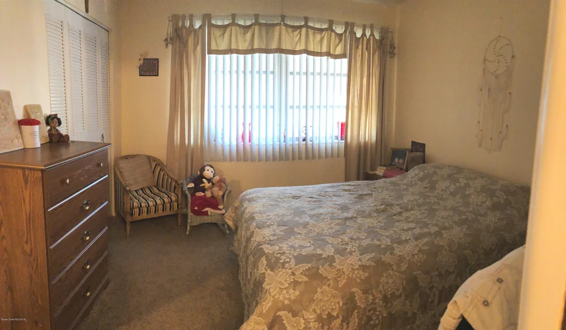 Photo of 816 Bianca Drive NE