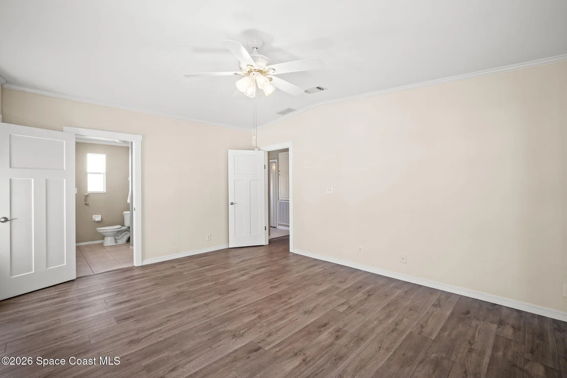 Photo of 2966 Indian River Drive NE