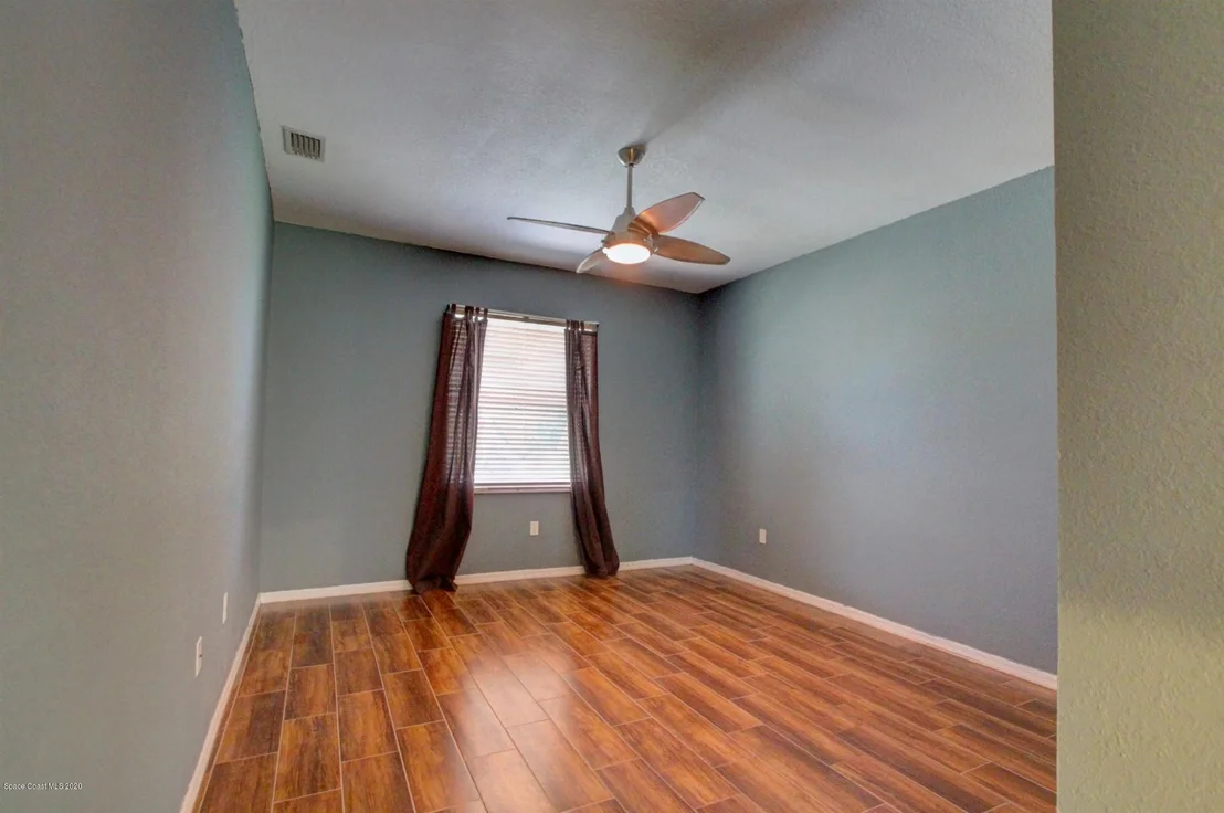Photo of 1125 Brook Street NE