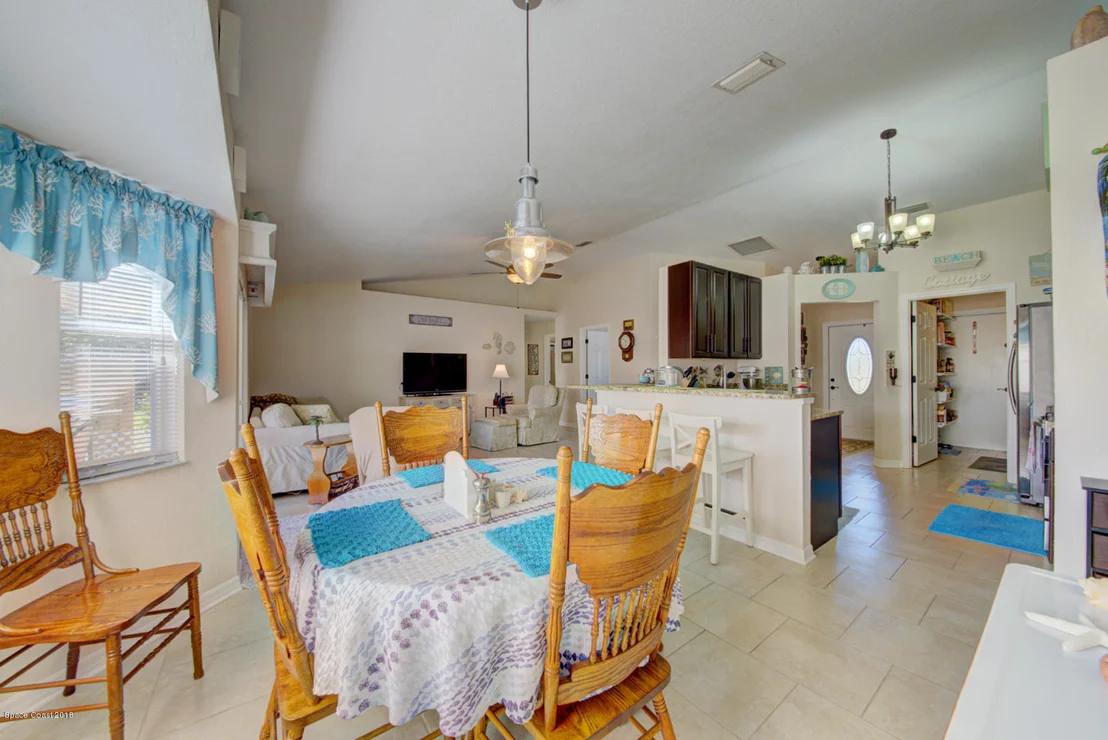Photo of 6483 Bamboo Avenue