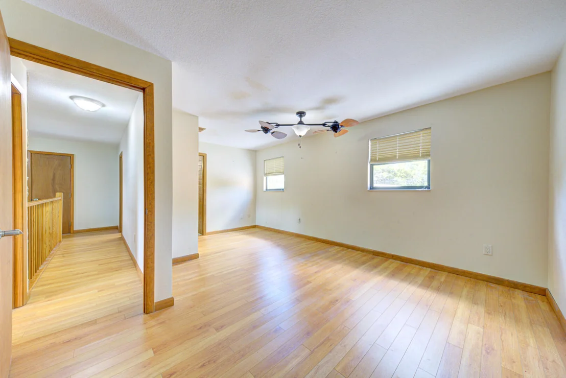 Photo of 4885 Rayburn Road