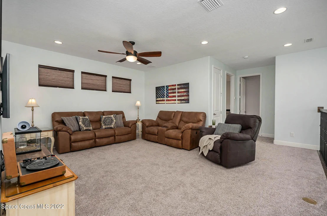 Photo of 7484 Poulicny Lane