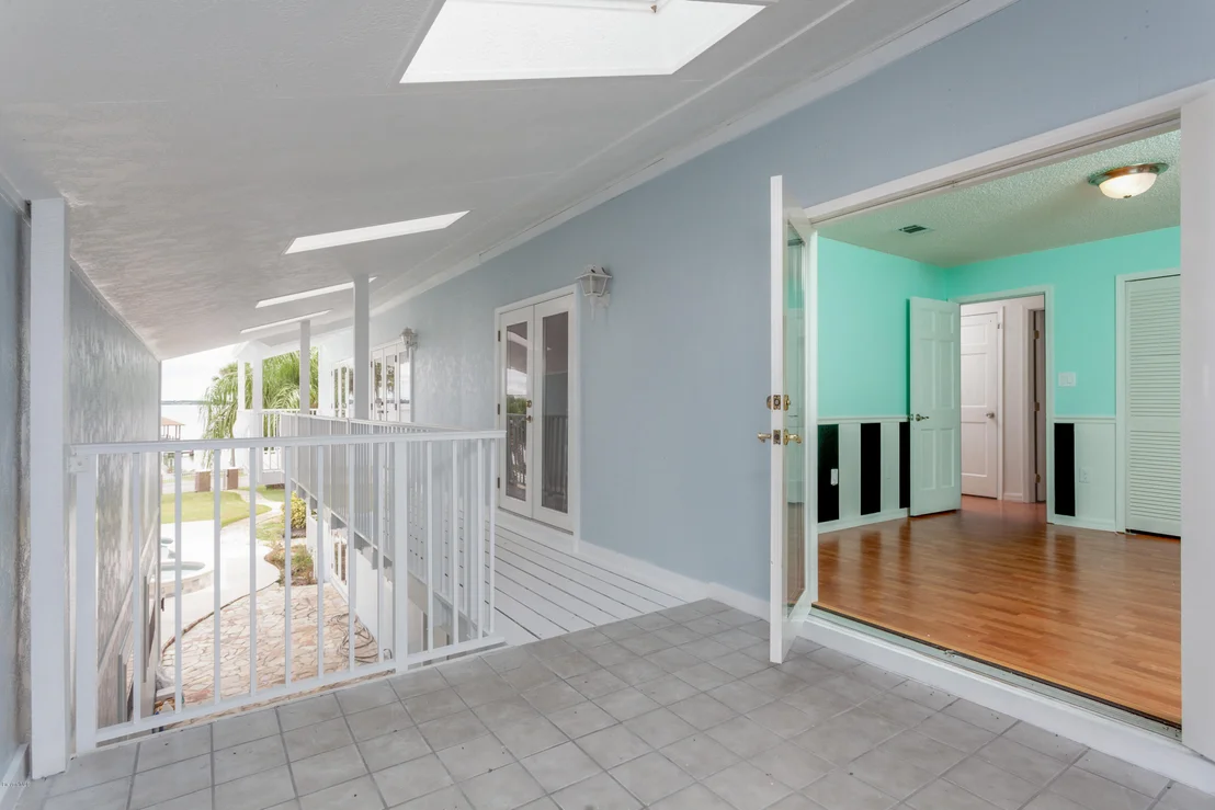 Photo of 3447 Indian River Drive N
