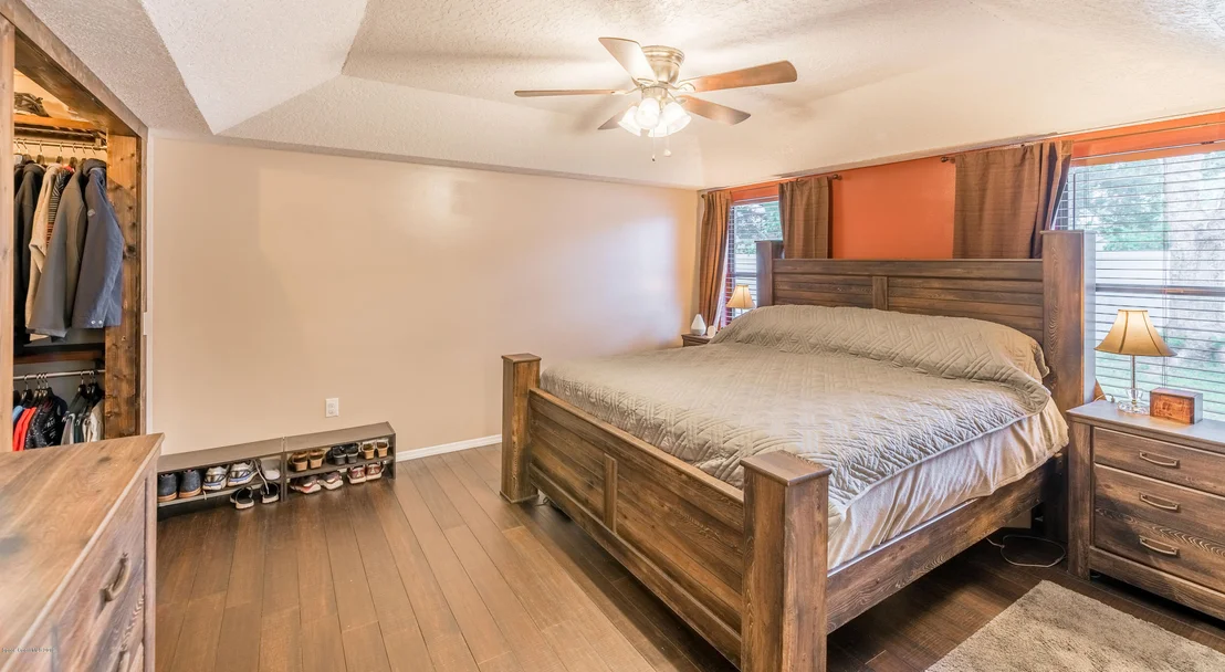 Photo of 896 Wandering Pine