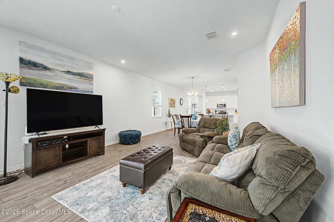 Photo of 703 Rockaway Lane
