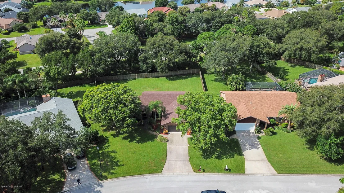 Photo of 1380 Silver Lake Drive