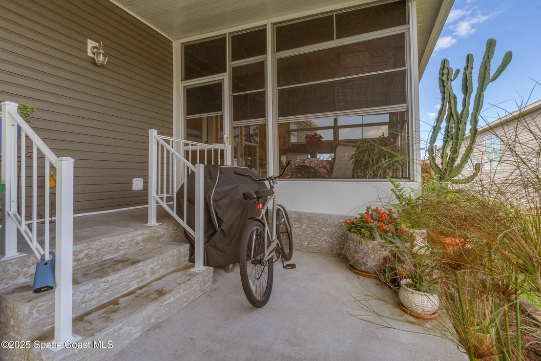 Photo of Unit 184 at 694 Outer Drive