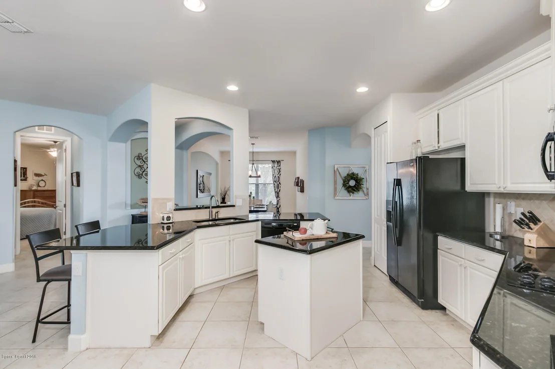 Photo of 384 Point Lobos Drive