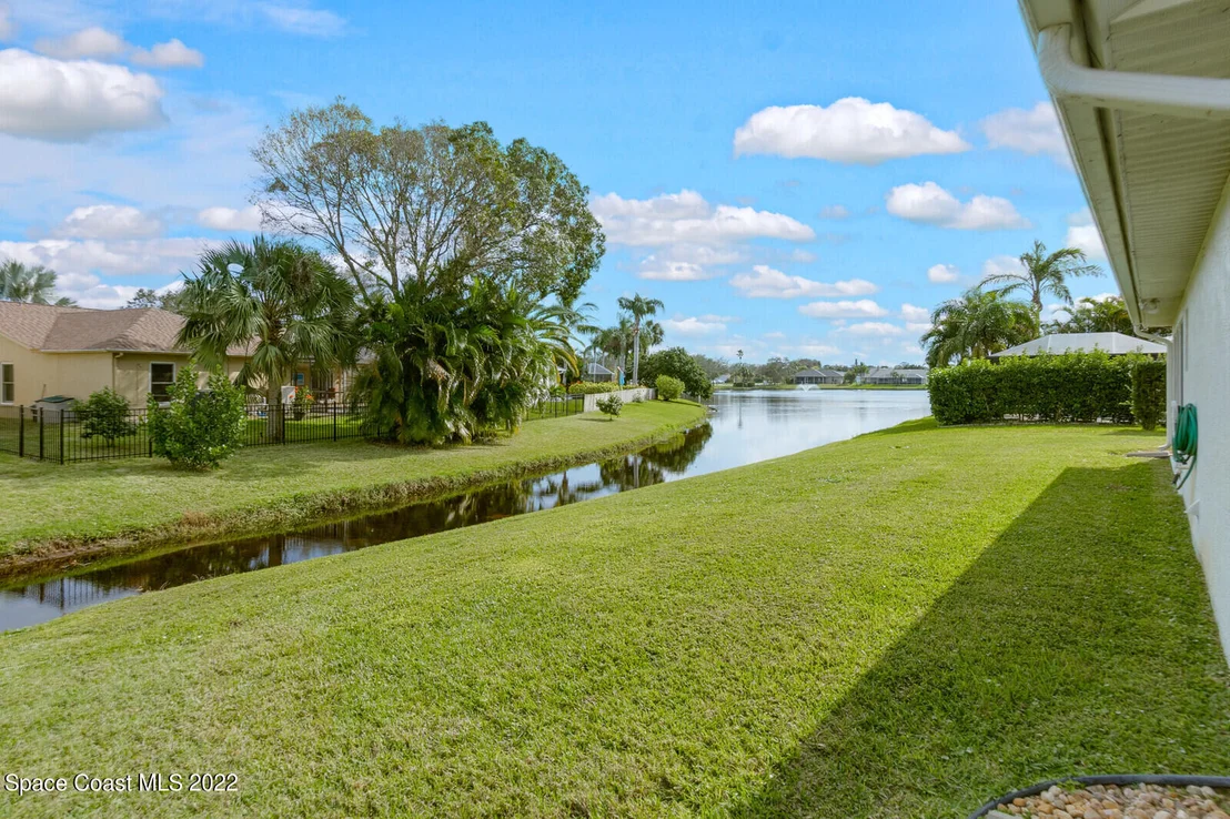 Photo of 5039 Alamanda Drive