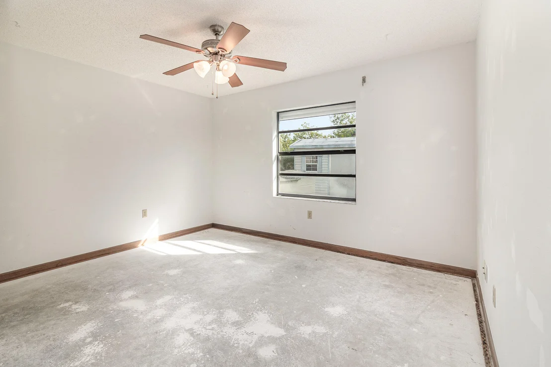 Photo of 137 Cinnamon Lake Circle