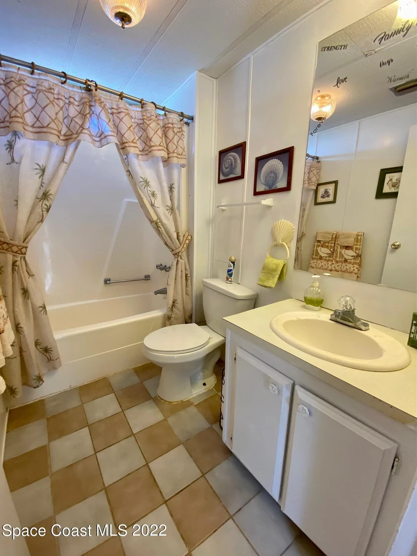 Photo of 1808 Coco Plum Street NE