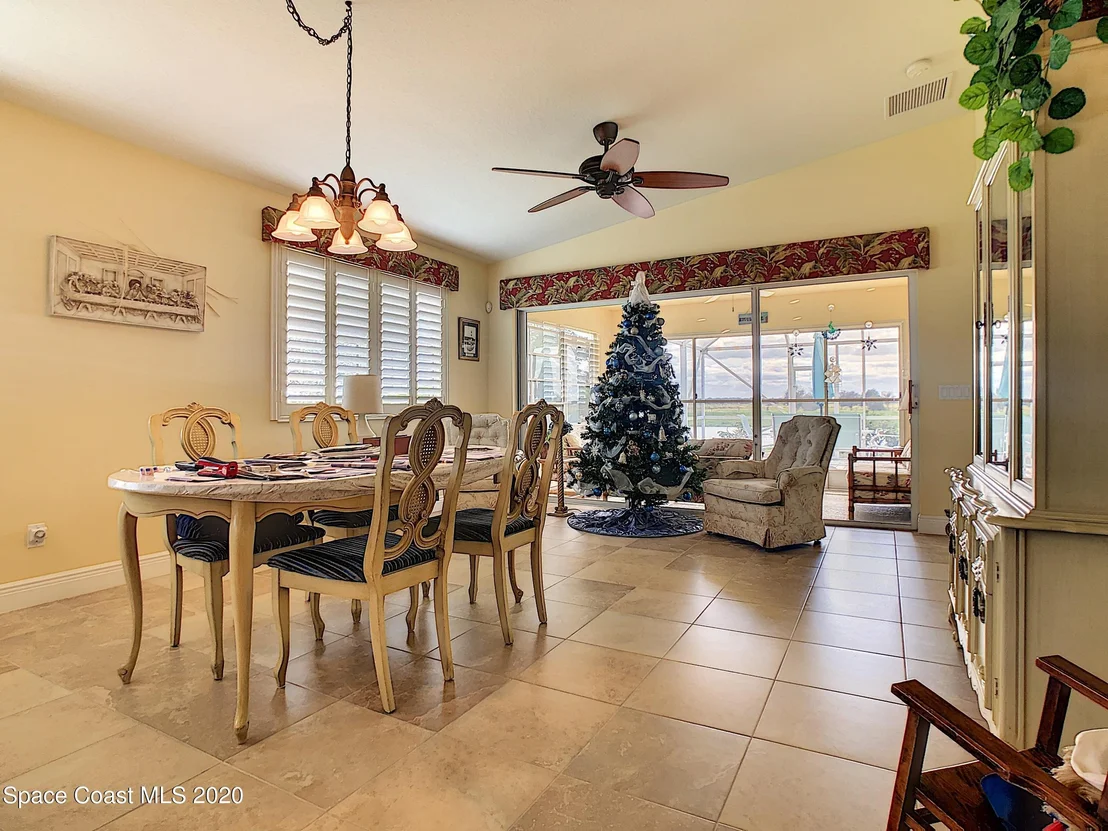 Photo of 3493 Hyperion Way SE