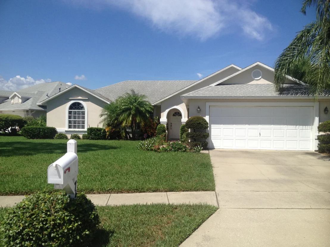 Photo of 740 Lake Drive