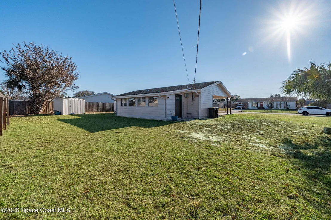 Photo of 995 Eyerly Lane NE