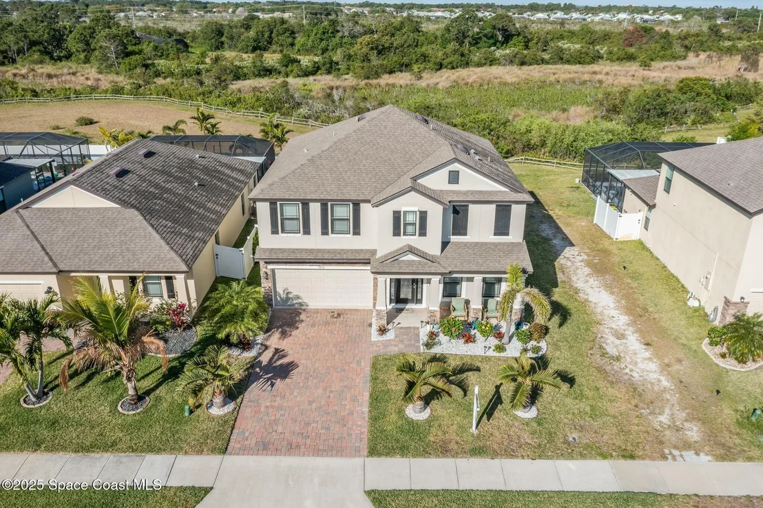 Photo of 1032 Peta Way