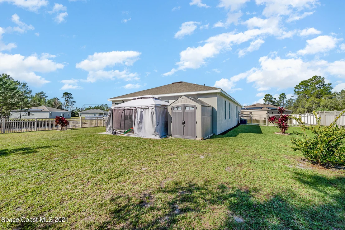 Photo of 187 Maple Drive
