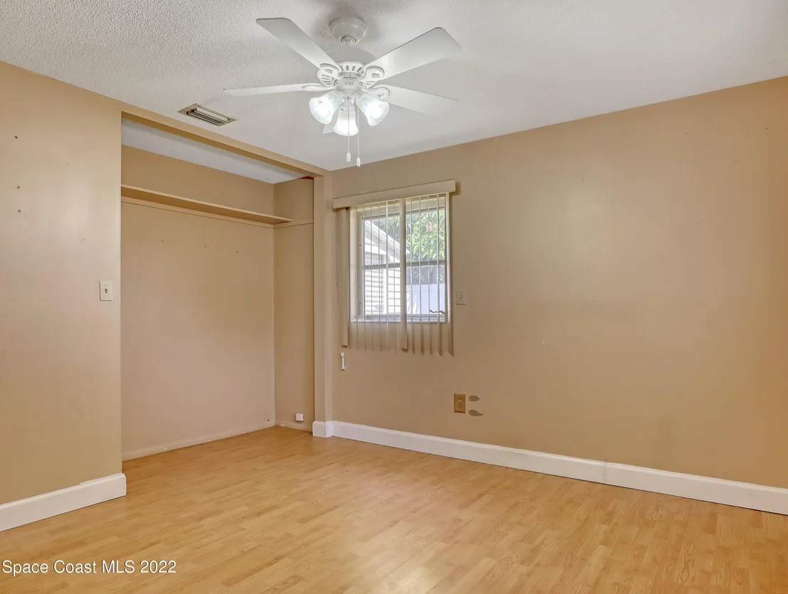 Photo of 916 Kings Post Road