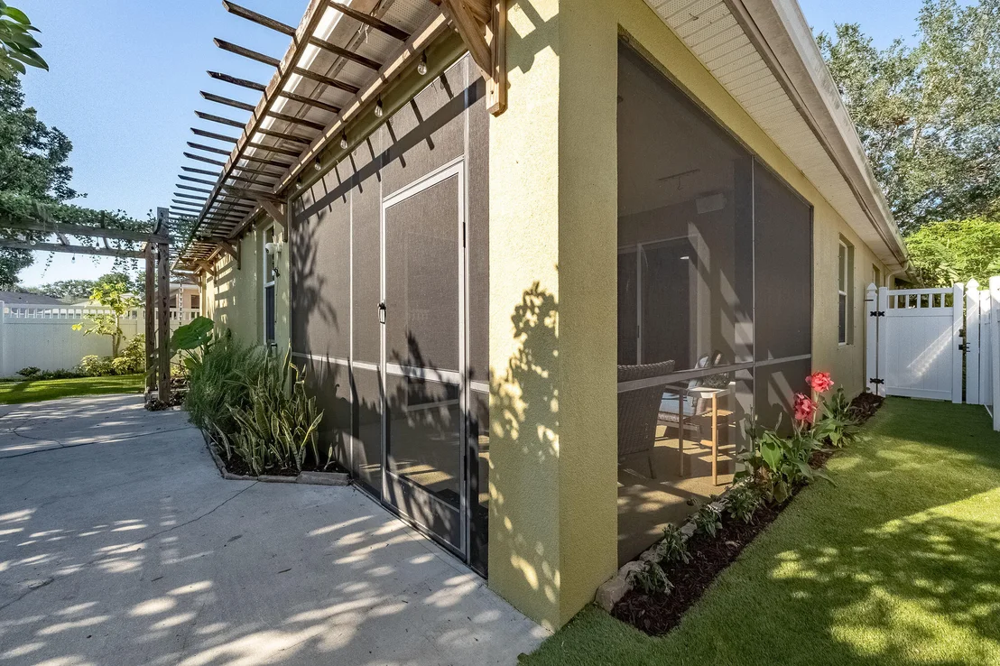 Photo of 392 Waterside Circle