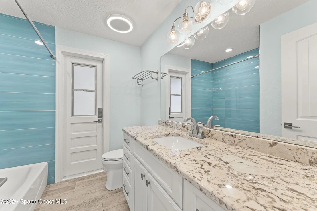 Photo of 398 Grant Avenue