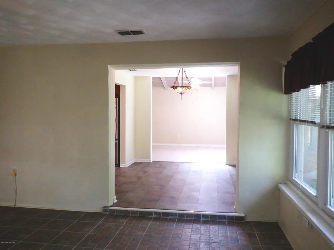 Photo of 5344 Crane Road