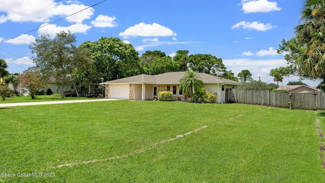 Photo of 4220 Lee Hall Place