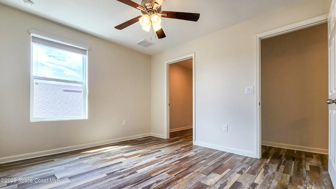 Photo of 1061 Peta Way