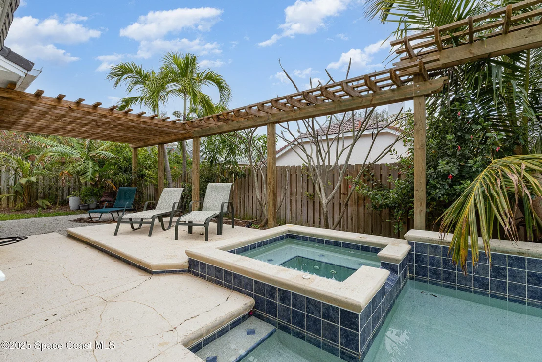 Photo of 315 Newport Drive