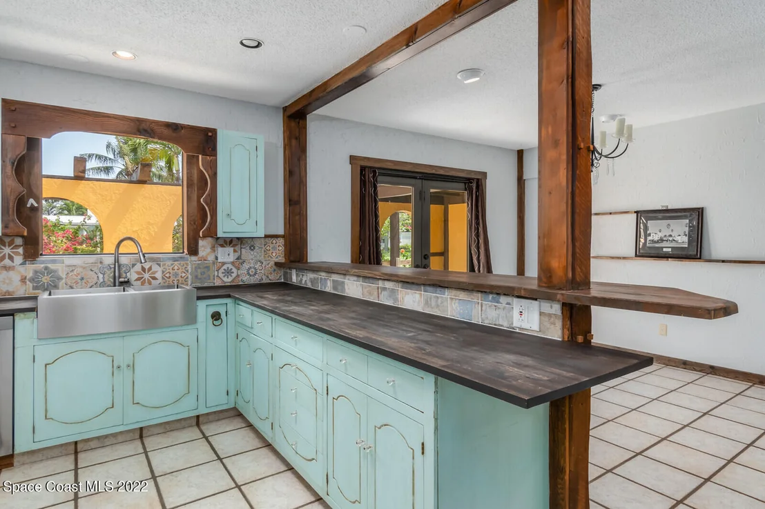 Photo of 140 9th Avenue