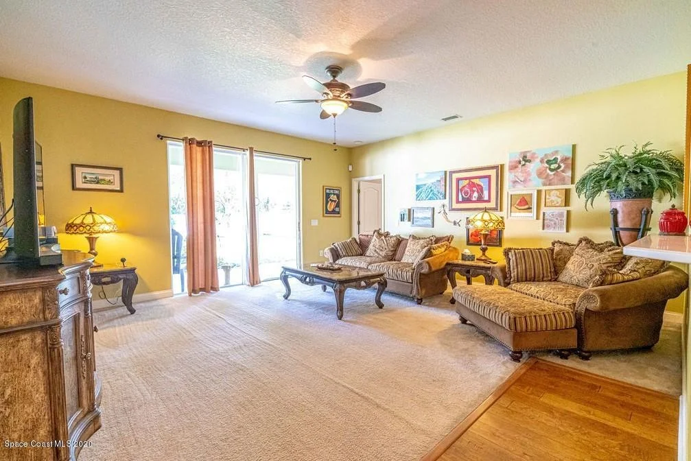 Photo of 1690 Bridgeport Circle