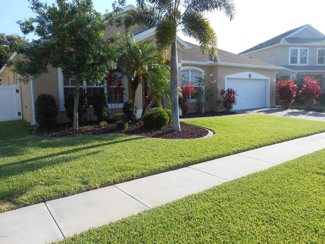 Photo of 1490 Bridgeport Circle