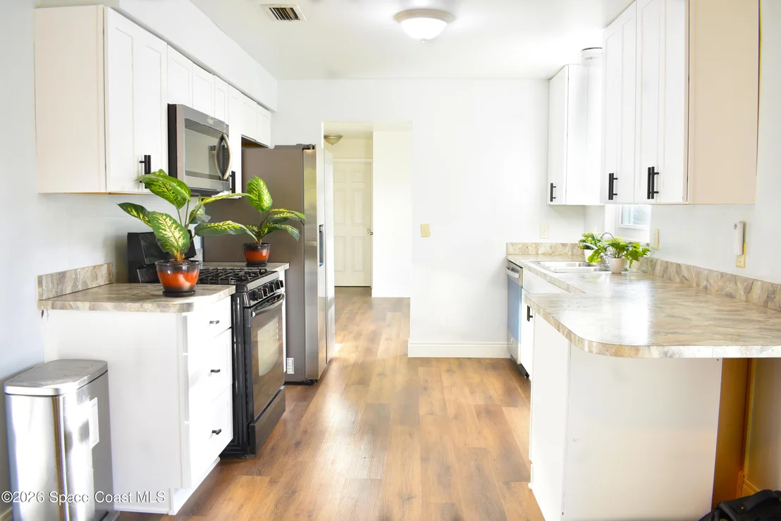 Photo of 1413 Floyd Drive