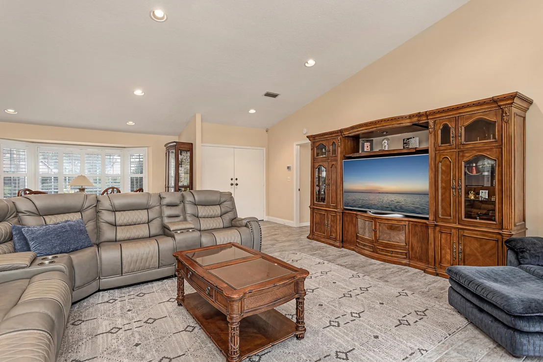 Photo of 1371 Silver Lake Drive