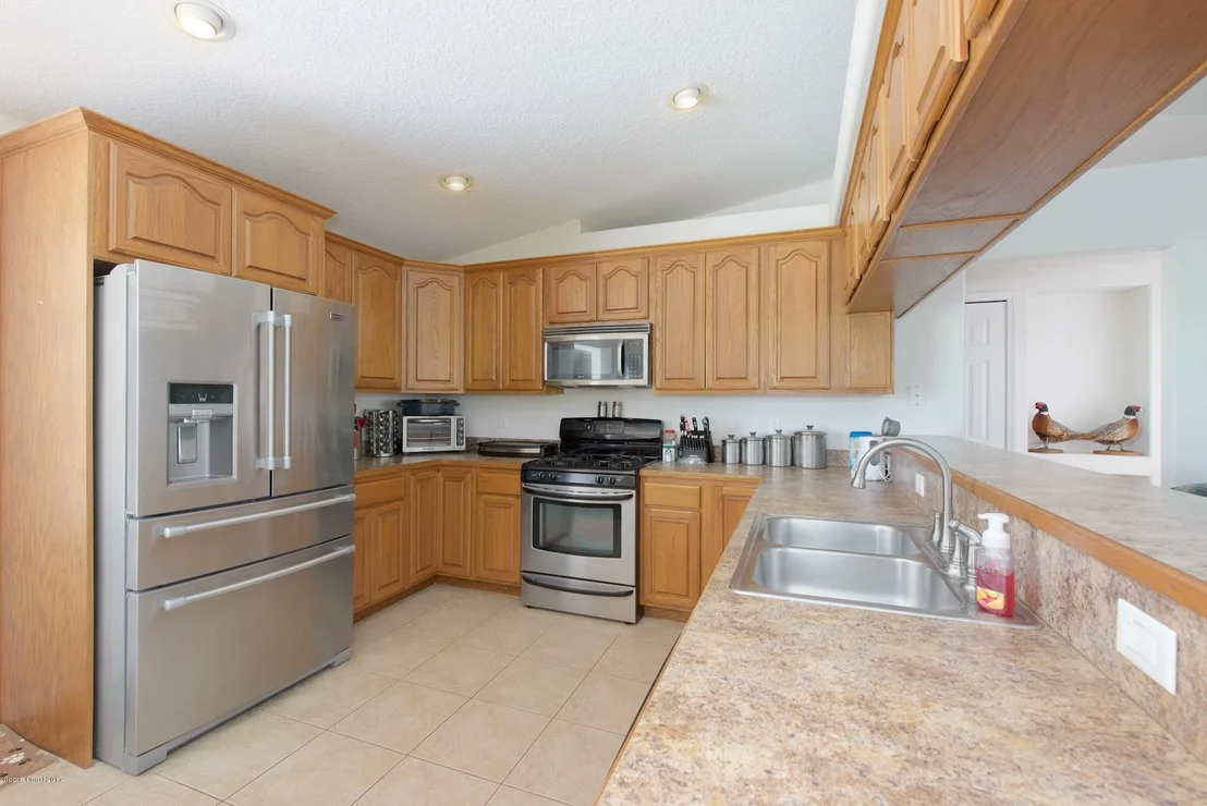 Photo of 4955 Evinrude Road