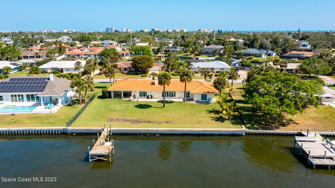 Photo of 775 Malibu Lane