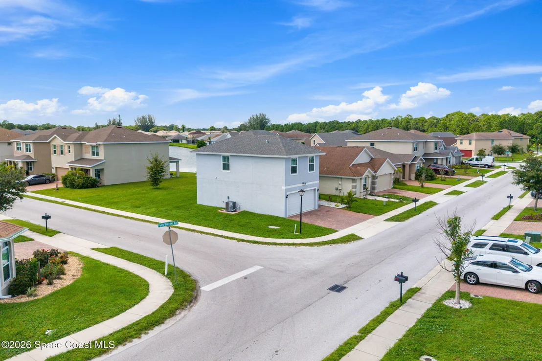 Photo of 313 Palm Breezes Drive