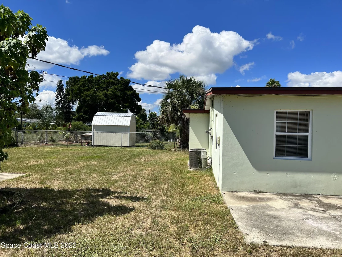 Photo of 3058 Garden Terrace NE