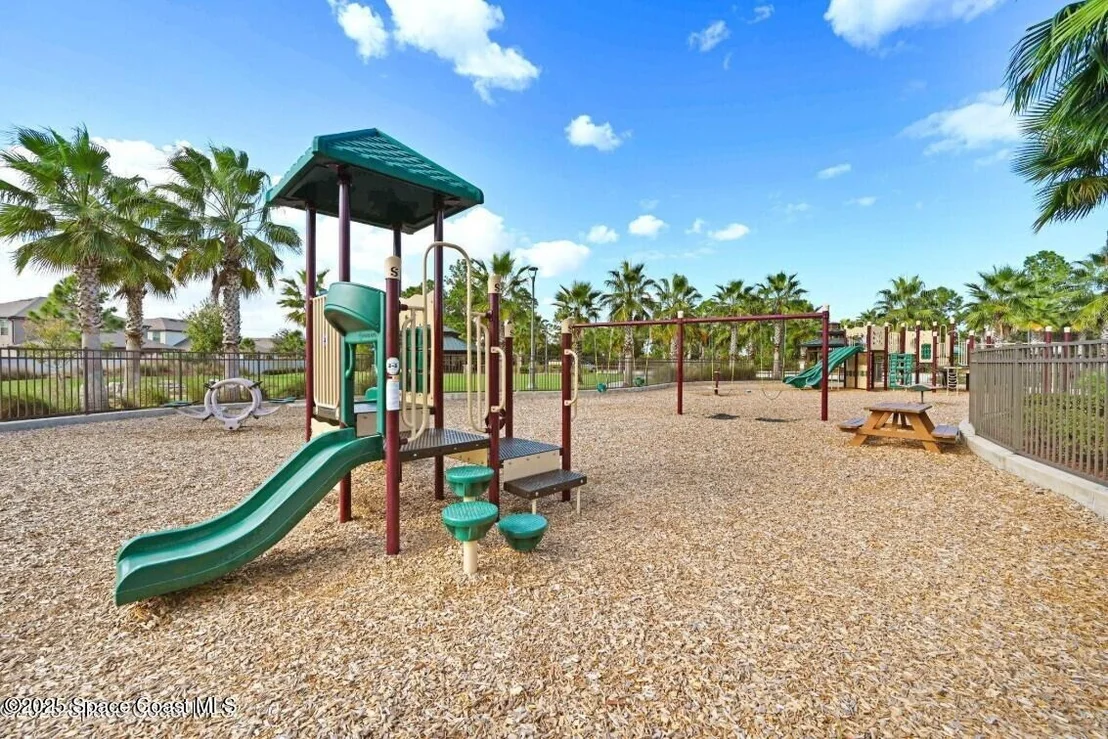 Photo of 889 Fiddleleaf Circle