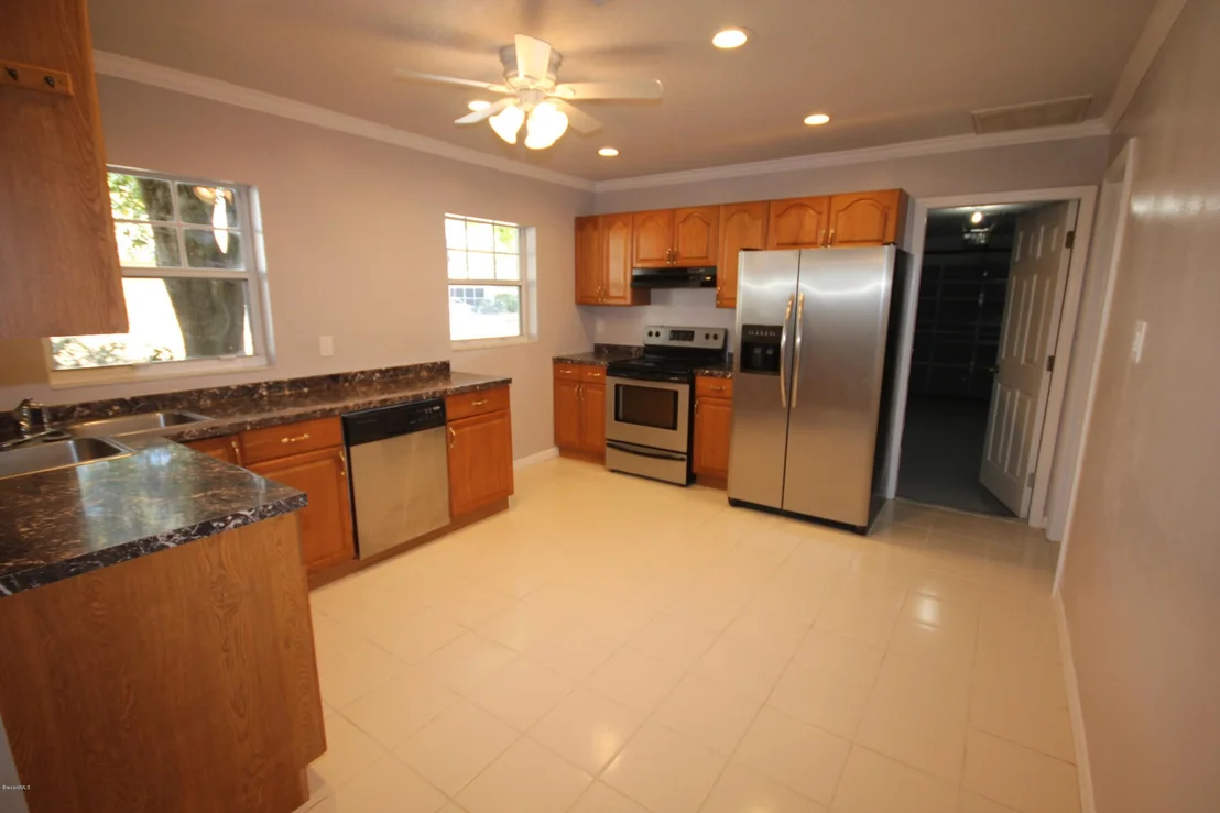 Photo of Unit 7 at 1475 Beechfern Drive
